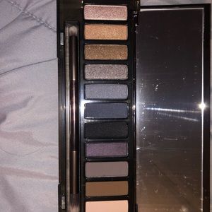 Urban decay smoky palette